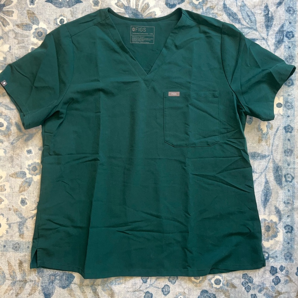 XXL Forest Green Figs Scrub Top